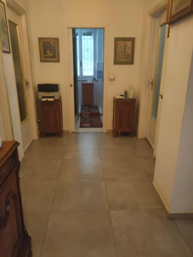 Appartement Casa - House Xavier Una Casa Famigliare , Dame Entra Solo Chi A Un Bel Cuore , Non'E Il L'Intero Alloggio Solo Stanze E Bagno à Turin Extérieur photo