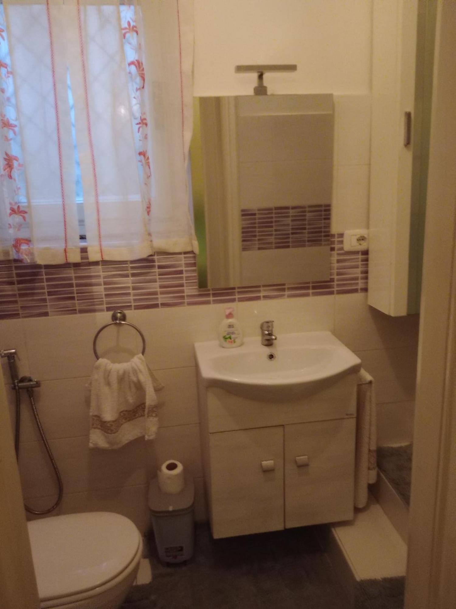 Appartement Casa - House Xavier Una Casa Famigliare , Dame Entra Solo Chi A Un Bel Cuore , Non'E Il L'Intero Alloggio Solo Stanze E Bagno à Turin Extérieur photo